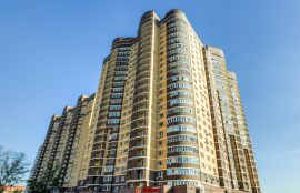 Многоэтажный 8-ми секционный жилой дом со встроенными-пристроенными нежилыми помещениями